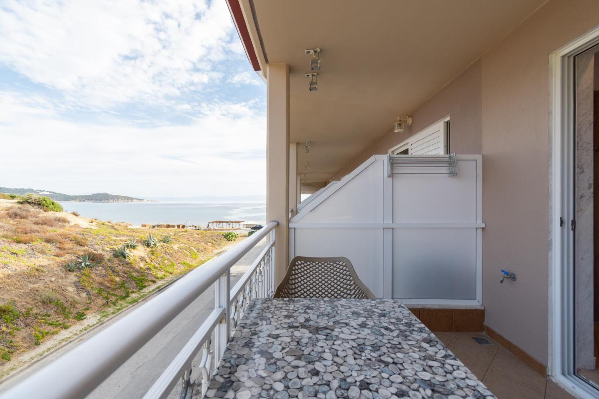 Hotel Agni On The Beach Sarti Bagian luar foto
