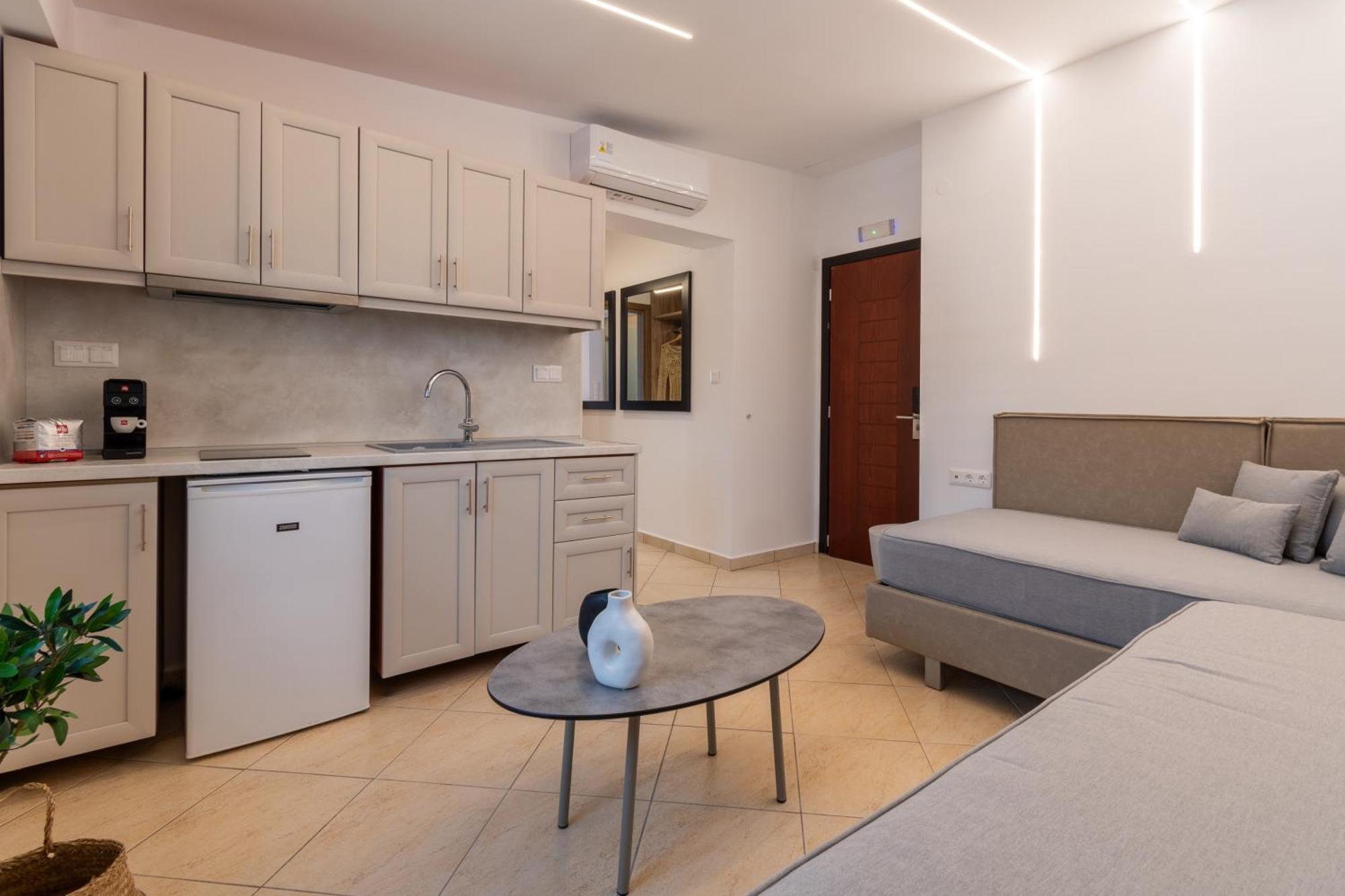 Hotel Agni On The Beach Sarti Bagian luar foto