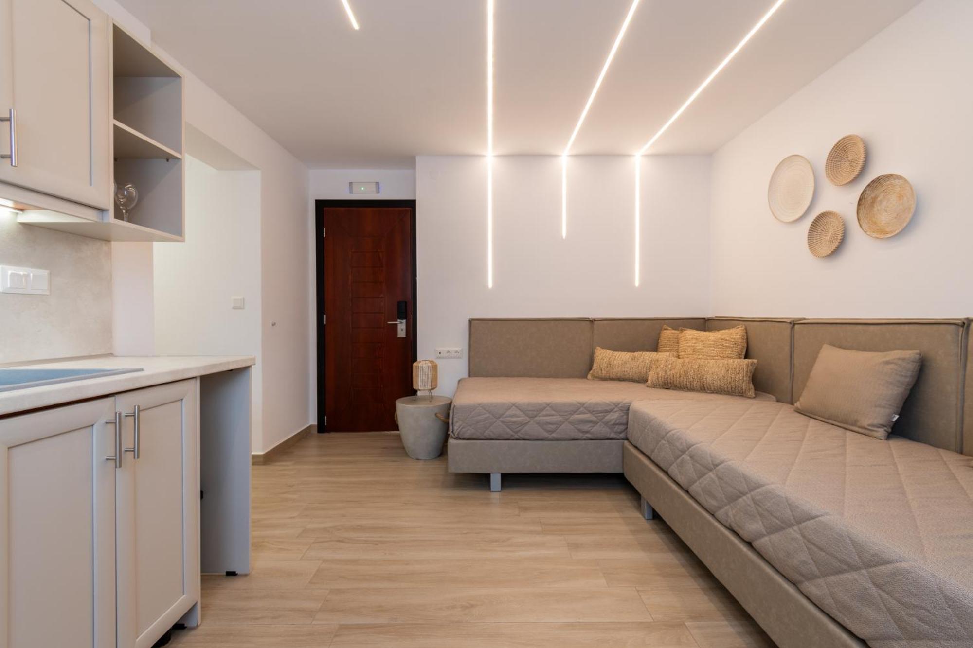 Hotel Agni On The Beach Sarti Bagian luar foto